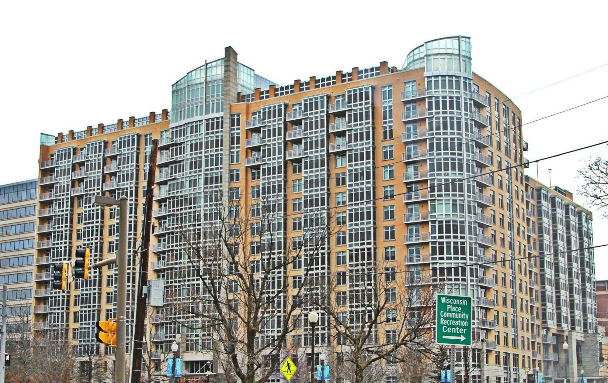 Weichert Suites At Wisconsin Place Chevy Chase Exterior photo